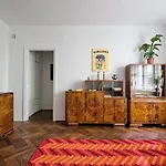 Urban Nest - Wilcza 69